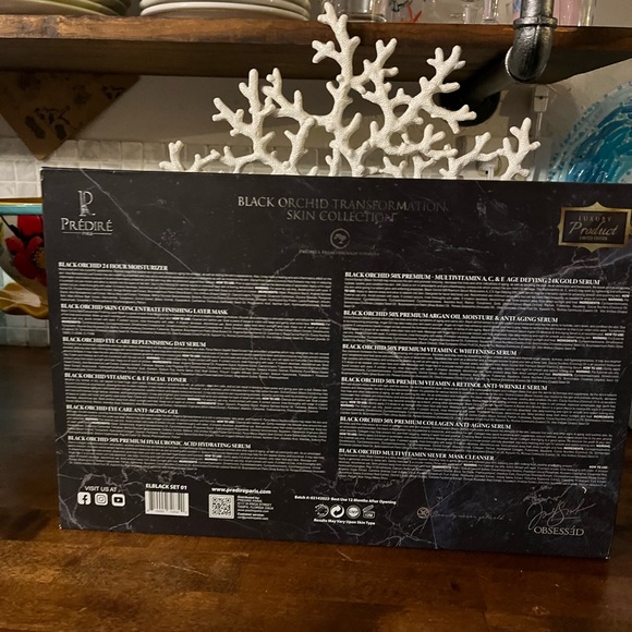 Black Orchid Transformation Skin Collection - Picture 3 of 3